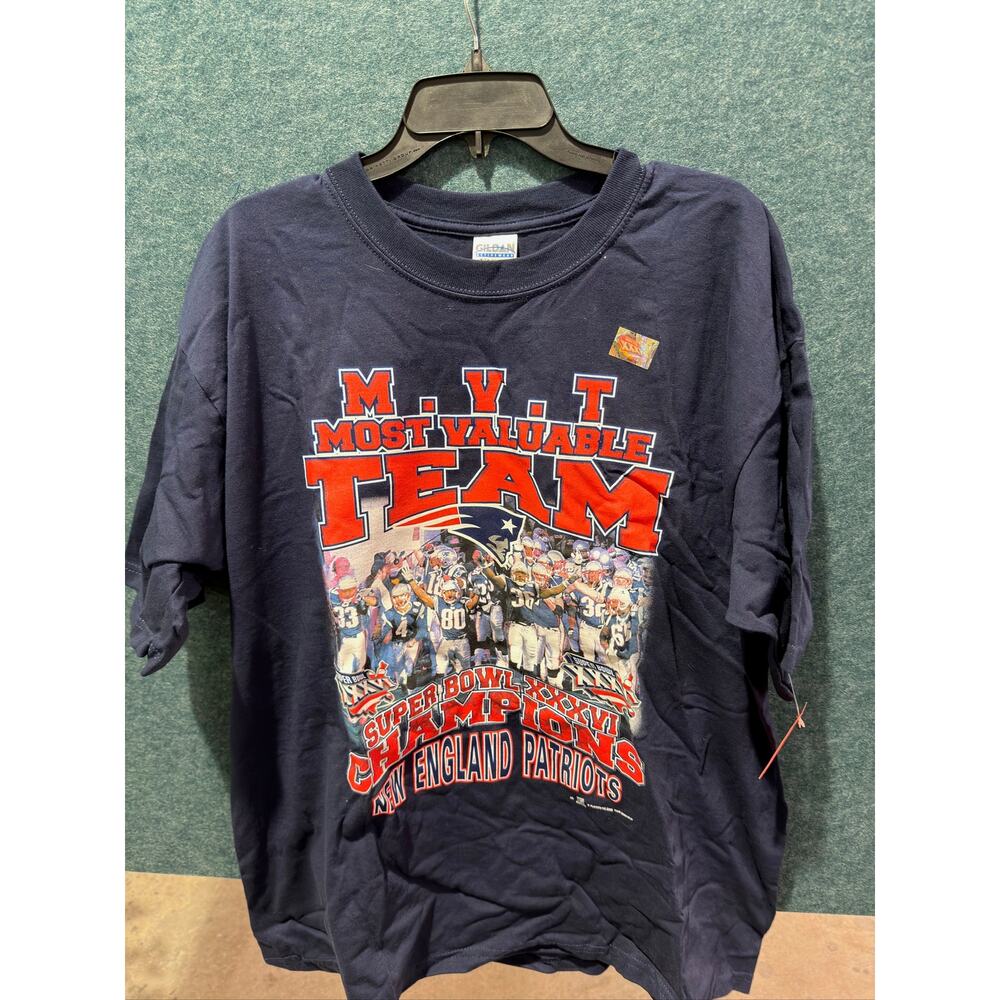 Vintage 2002 New England Patriots Super Bowl XXXVI Champions MVT T-Shirt Gildan